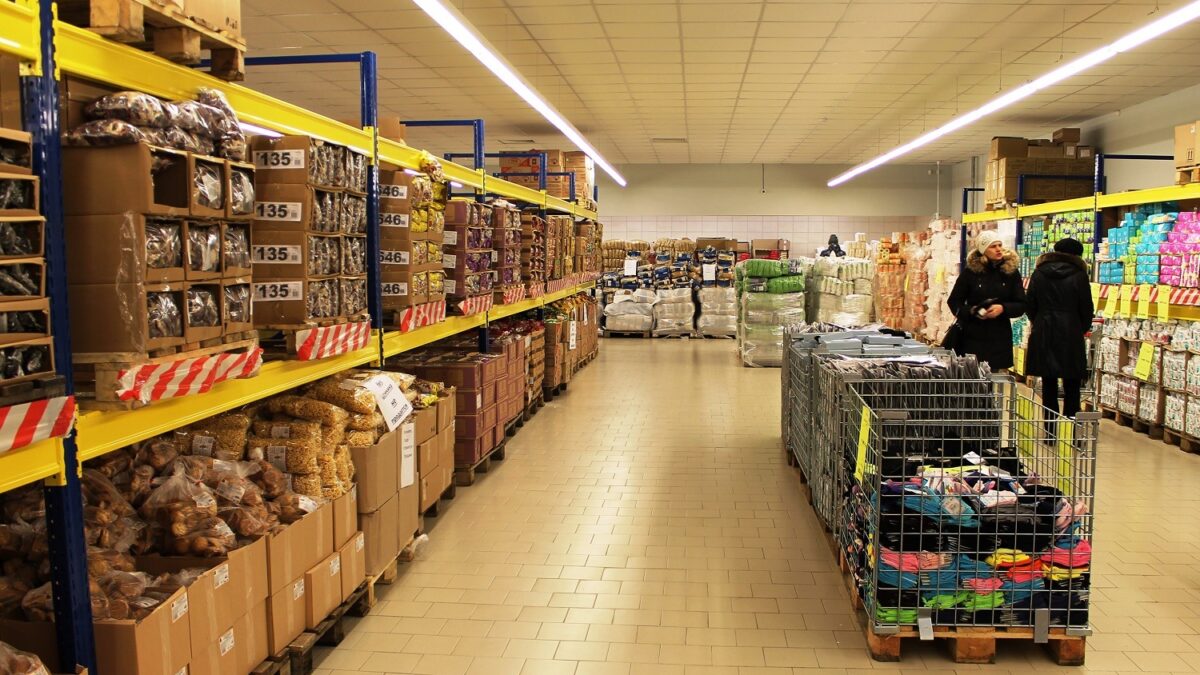 В Забайкалье растет число торговых точек, сдерживающих цены на продукты первой необходимости otzomir.com