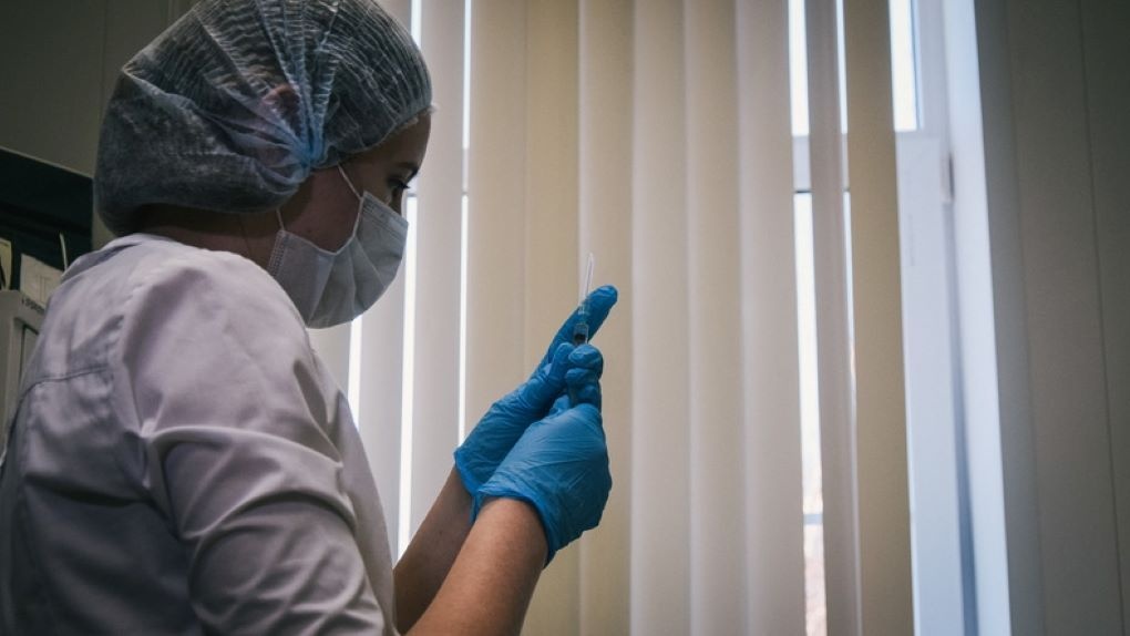 В Забайкалье продолжается вакцинация от новой коронавирусной инфекции здрав.ру