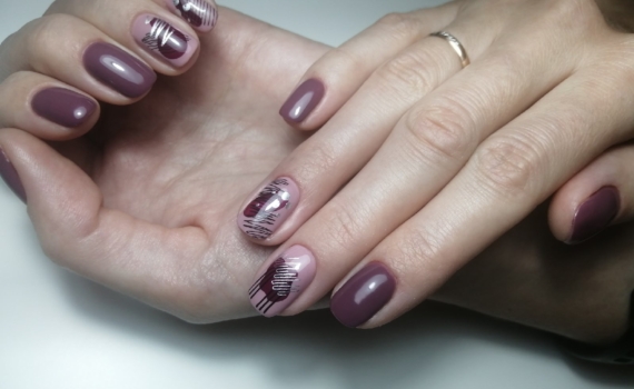 Магия преображения: 5 омолаживающих маникюров для женщин 50+ — выбор экспертов