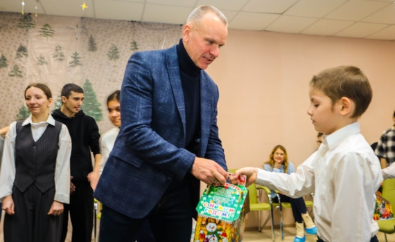 «Щекиноазот» дарит праздник детям! «Щекиноазот» дарит праздник детям!