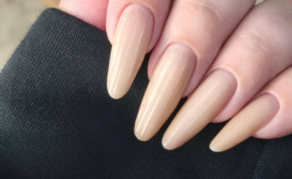 Нюд по-новому: маникюр, который выбирают в 2026 году — стильно и дорого Нюд по-новому: маникюр, который выбирают в 2026 году — стильно и дорого