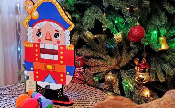 Запах собачьей мочи на диване не уйдет просто так: почему это химия, а не грязь Запах собачьей мочи на диване не уйдет просто так: почему это химия, а не грязь